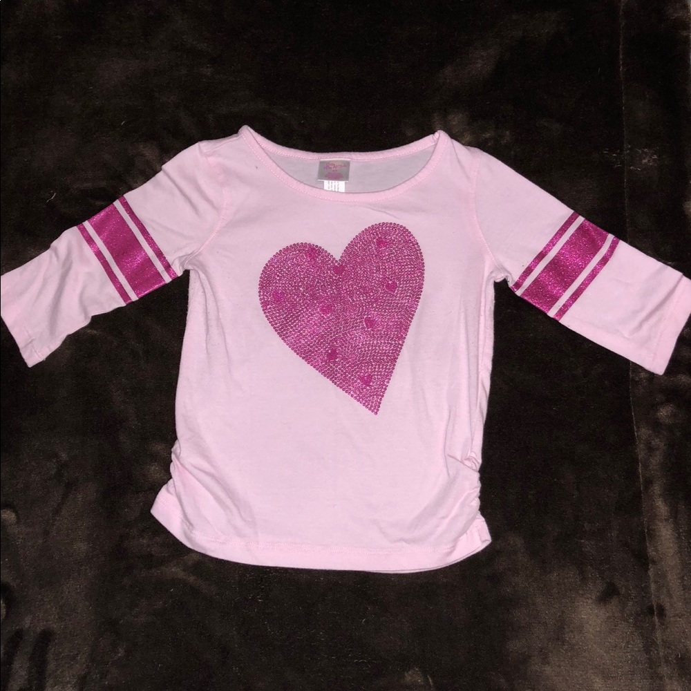 3/4 inch sleeve heart shirt